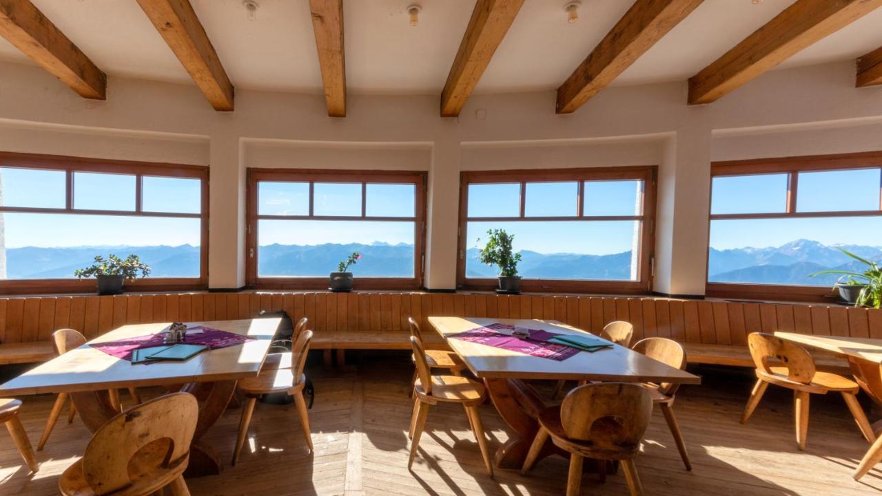Cafe Pension Alpina Інсбрук Екстер'єр фото
